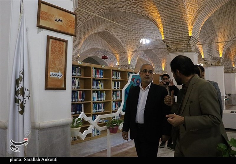 پیگیری اختصاص زمین برای احداث کتابخانه‌های محلی در کرمان + تصویر
