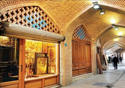  تعطیلی برخی مغازه‌ها در بازار تهران از ترس آتش زدن اموال توسط اغتشاشگران 