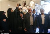 حضور خانواده های شهدا در منزل شهید عجمیان