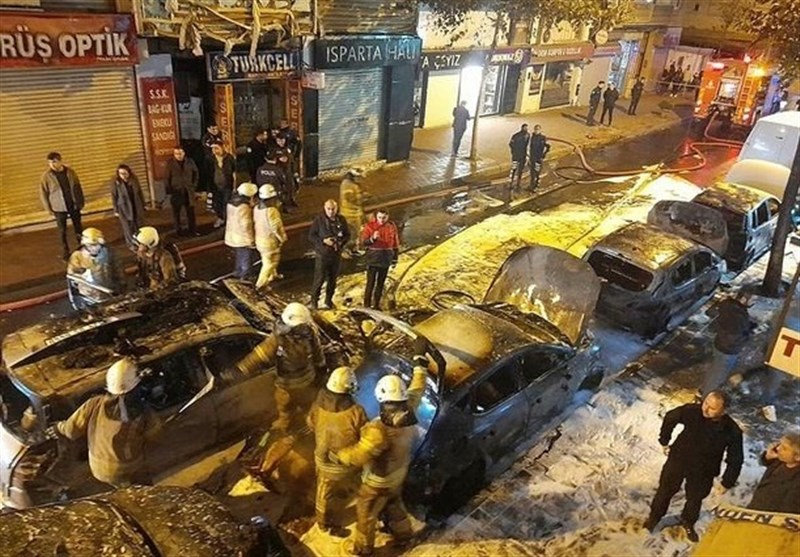 آتش سوزی یک خودرو در استانبول