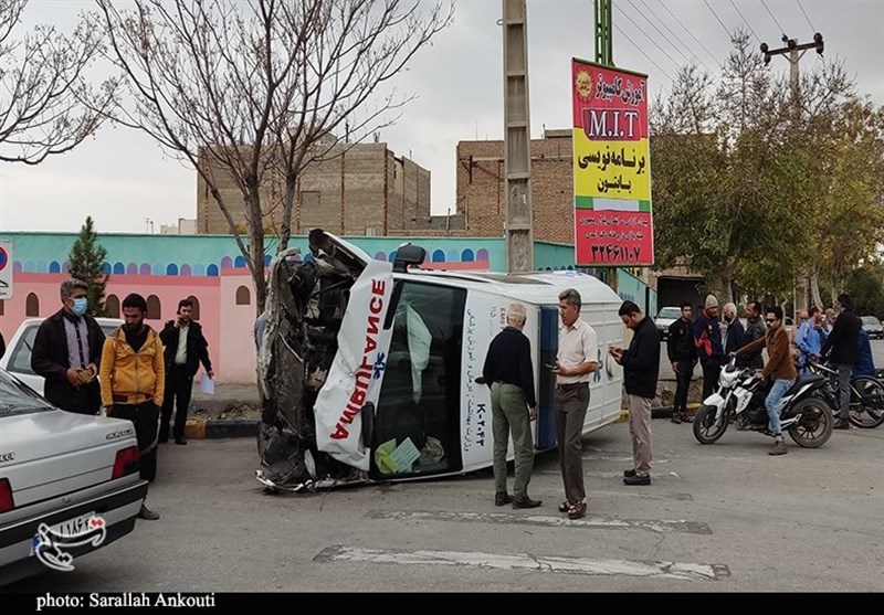 واژگونی خودروی آمبولانس در کرمان حادثه آفرید + تصاویر