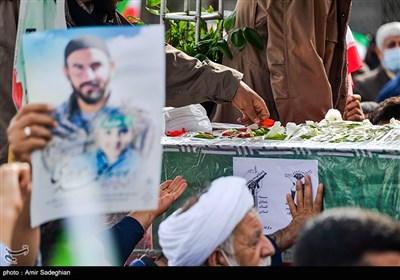 تشییع پیکر شهید طلبه مدافع امنیت در شیراز