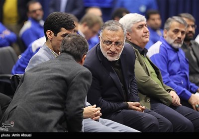 حضور علیرضا زاکانی شهردار تهران در مراسم رونمایی از تاکسی‌ون‌های جدید شهرداری تهران
