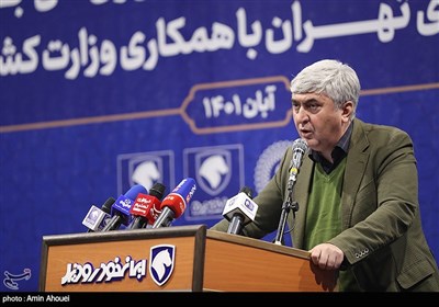 سخنرانی مدیرعامل ایران خودرو در در مراسم رونمایی از تاکسی‌ون‌های جدید شهرداری تهران
