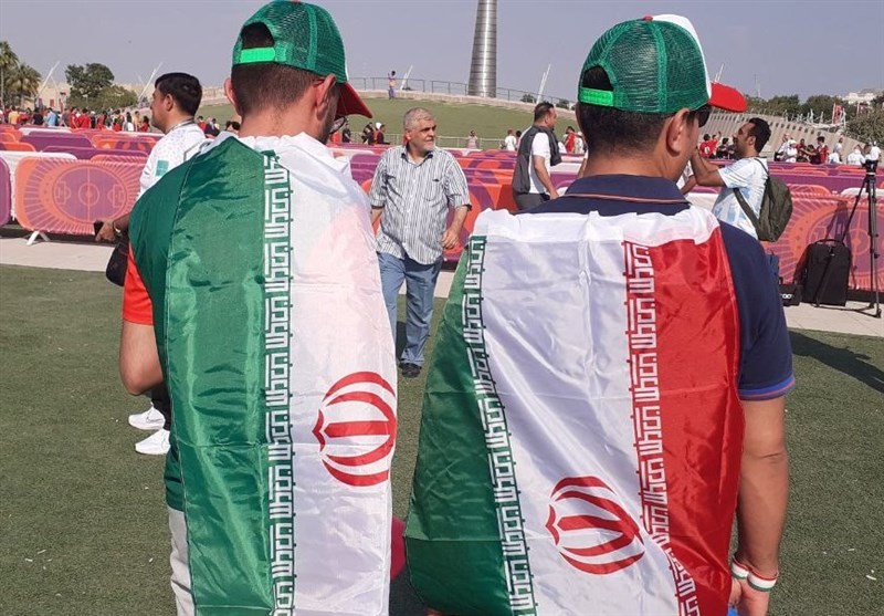 جام جهانی قطر| تشویق ایرانی‌ها در خیابان‌های دوحه در فاصله 2 ساعت تا دیدار با ولز + فیلم