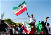 جام جهانی قطر| درخواست یک هوادار ایرانی از ملی‌پوشان؛ گوشی‌های خود را به کی‌روش بدهید