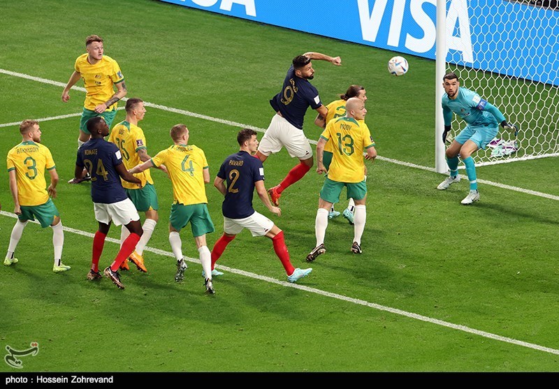 فرنسا تفوز على استرالیا 4-1 فی الجولة الأولى من المجموعة الرابعة لکأس العالم