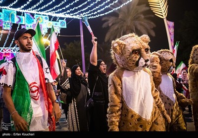 تجمع للإيرانيين في الدوحة دعماً للمنتخب الوطني 