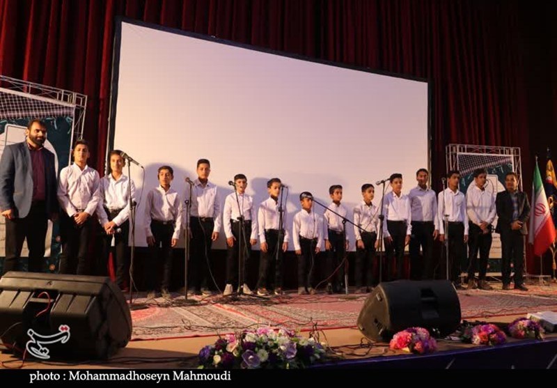دومین جشنواره استانی سرود “مهرآوا” به میزبانی راور برگزار شد + تصاویر