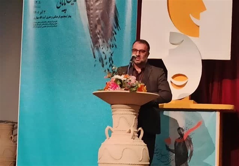 برگزیدگان سی و چهارمین جشنواره تئاتر استان همدان معرفی شدند