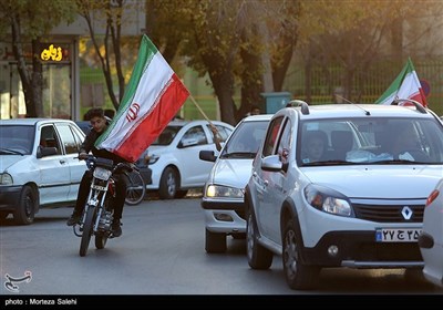 شادی مردم اصفهان در پی برد ایران مقابل ولز