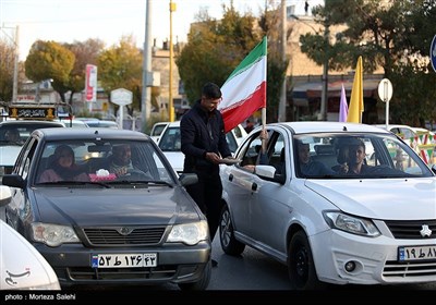 شادی مردم اصفهان در پی برد ایران مقابل ولز