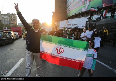 جشن پیروزی تیم ملی درخیابان های تهران