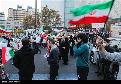 جشن پیروزی تیم ملی درخیابان های تهران