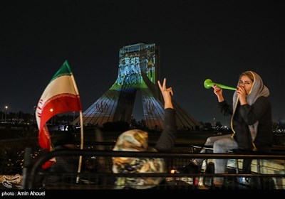ویدئو مپینگ و نور افشانی برج آزادی به مناسبت پیروزی تیم ملی در مقابل تیم ولز 
