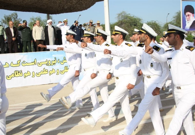 اقتدار نیروهای مسلح در روز نیروی دریایی در بوشهر به نمایش درآمد+تصاویر
