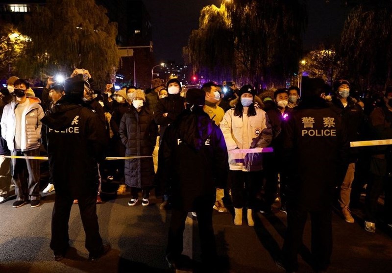 ثبت رکورد جدید ابتلا به کرونا در کنار اعتراضات گسترده به محدودیت‌ها در چین