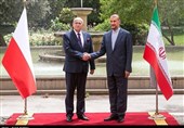 Top Diplomats Discuss Promotion of Iran-Poland Ties