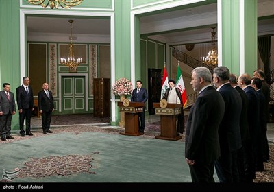 استقبال رسمی از نخست‌وزیر عراق