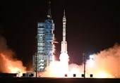 فضاپیمای سرنشین‌دار Shenzhou-15 با 3 فضانورد به فضا پرتاب شد