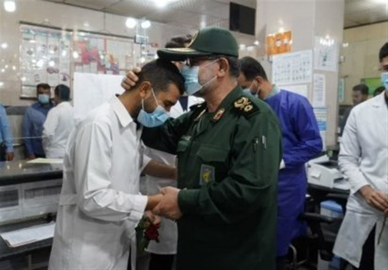 سردار تنگسیری: بیمارستان‌ها و مراکز درمانی نیروی دریایی سپاه ‌همیشه در خدمت مردم قرار دارد