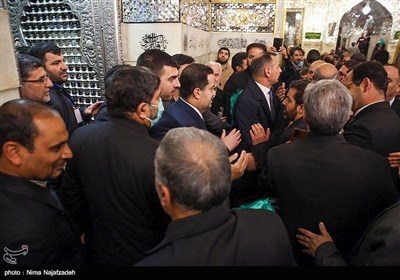 دیدار نخست‌وزیر عراق با تولیت آستان قدس رضوی