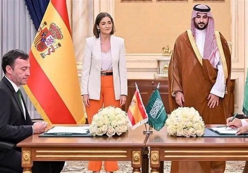 امضای تفاهم نامه نظامی میان عربستان و شرکت‌ اسپانیایی