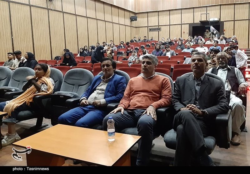 سیزدهمین جشنواره تئاتر جنوب استان کرمان به کار خود پایان داد+تصویر و اسامی برگزیدگان