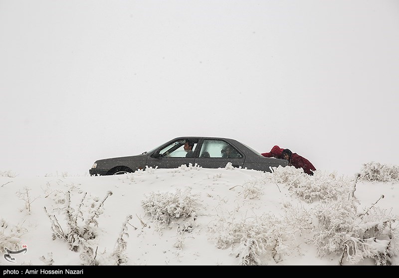 رهاسازی 153 دستگاه خودرو در 3 روز گذشته در برف
