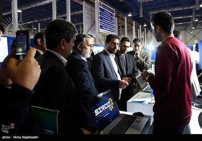 عبدالله ارجائی شهردار مشهد در نمایشگاه دستاوردهای پژوهش و فناوری در مشهد