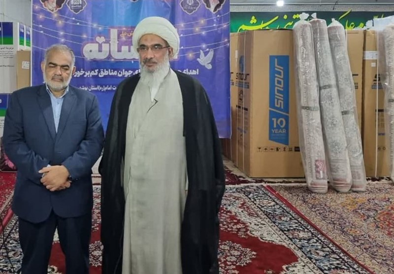 امام جمعه بوشهر: برای کمک به جوانان باید شرایط ازدواج آنان فراهم شود