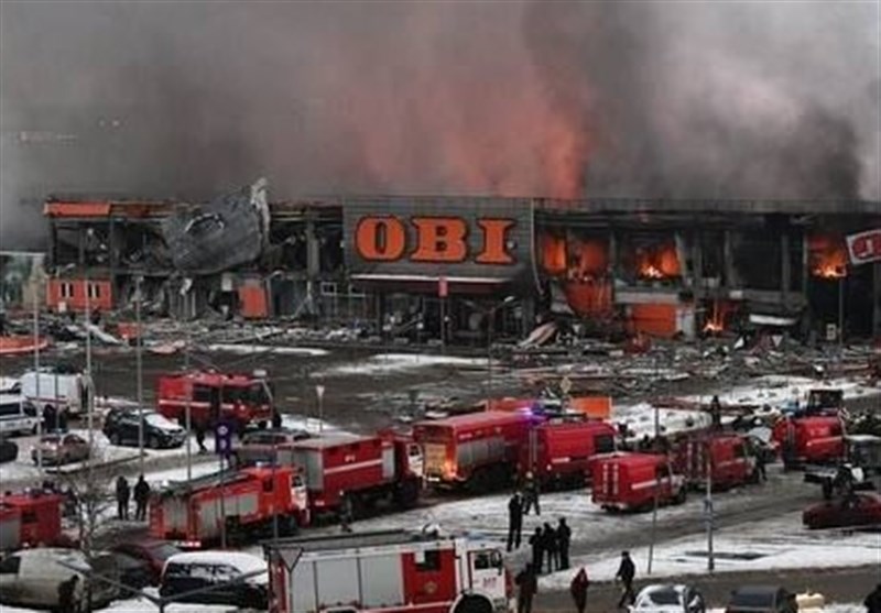 Fire Engulfs Major Shopping Mall Near Moscow (+Video)
