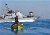 تیراندازی قایق‌های جنگی رژیم صهیونیستی به سوی ماهیگیران فلسطینی