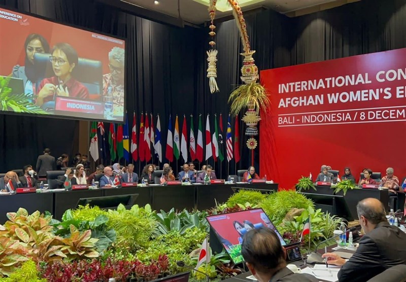 بیانیه نشست اندونزی: زنان افغانستان نقش کلیدی در توسعه کشورشان دارند