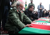 حضور سردار فدوی جانشین فرمانده کل سپاه در تشییع پیکر مرحوم رستم قاسمی