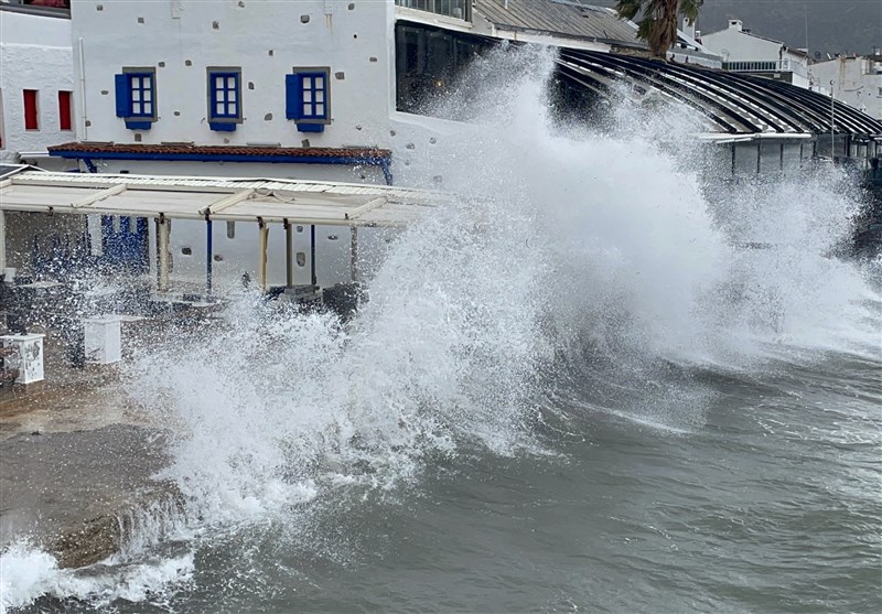 heavy-rainfall-in-turkey-s-antalya-destroys-bridges-sweeps-away-cars