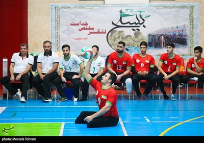 دیدار تیم‌های مس شهر بابک و تیم ملی جوانان در لیگ برتر والیبال نشسته