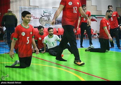 دیدار تیم‌های مس شهر بابک و تیم ملی جوانان در لیگ برتر والیبال نشسته