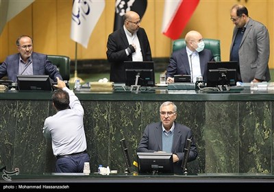 عین اللهی وزیر بهداشت در صحن علنی مجلس شورای اسلامی