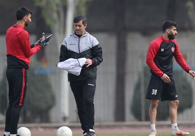  صحبت‌های گل‌محمدی با بازیکنان در تمرین پرسپولیس/ غیبت دیاباته + عکس 