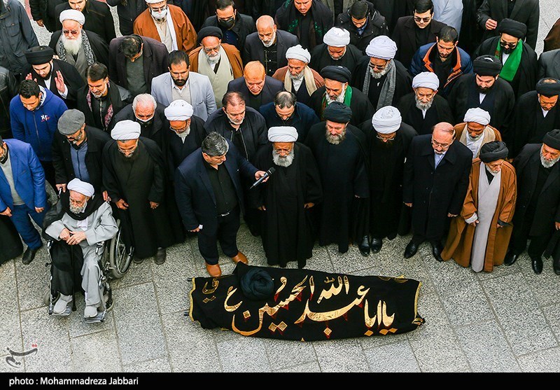 تشییع پیکر آیت‌الله روحانی در قم