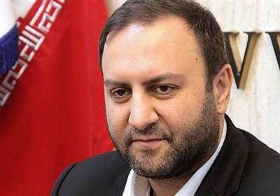  پیرهادی: مجمع تشخیص مصلحت اختلاف نظر درباره طرح شفافیت را تعیین تکلیف کند 
