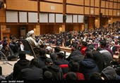 سخنرانی حجت‌الاسلام والمسلمین محسن قرائتی در جمع دانشجو معلمان دانشگاه فرهنگیان کرمان