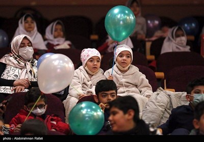 جشنواره منطقه ای قصه گویی نهال امید در همدان