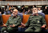سردار اسماعیل قاآنی فرمانده نیروی قدس سپاه پاسداران و سردار حسین سلامی فرمانده کل سپاه پاسداران در نخستین سالگرد سردار شهید حسن ایرلو