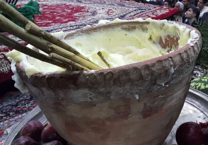 شب یلدا در گناباد| از مراسم شب چله‌گی عروس  تا کف‌زنی برای تهیه شیرینی