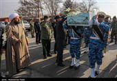 مراسم استقبال از 6 شهید گمنام در پایگاه  شکاری شهید نوژه همدان