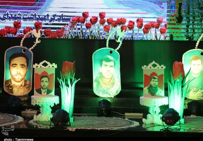 2500 یادواره شهدا در مدارس اردبیل برگزار شد