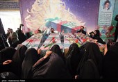 نکوداشت 360 بانوی شهیده استان همدان/ وداع بانوان با شهدای گمنام + فیلم