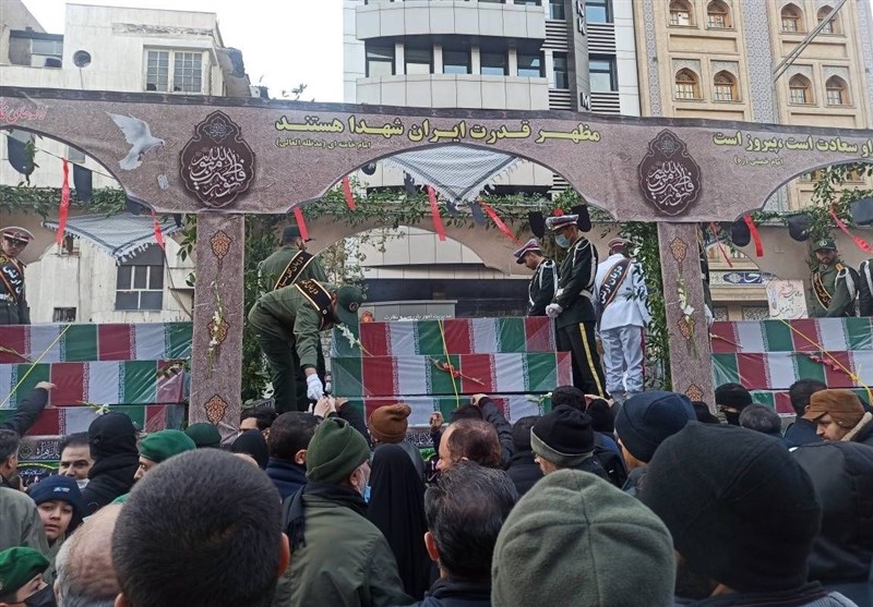 مراسم تشییع پیکر 200 شهید گمنام از دانشگاه تهران آغاز شد